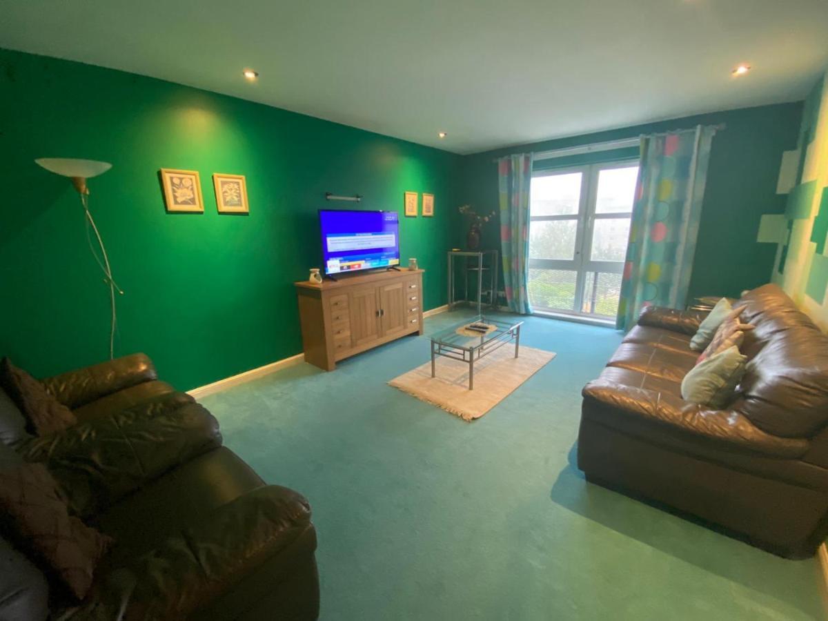 Comfortable, Self Contained 2 Double Beds Town Apartment Near Pittodrie Stadium 애버딘 외부 사진